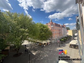 Atrakcyjny duży lokal przy Ratuszu